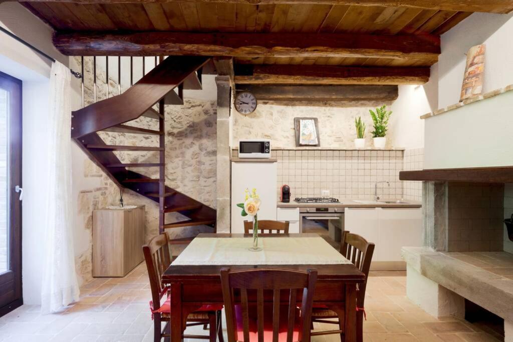 Authentic Villa Surrounded By Nature Terni Exterior photo